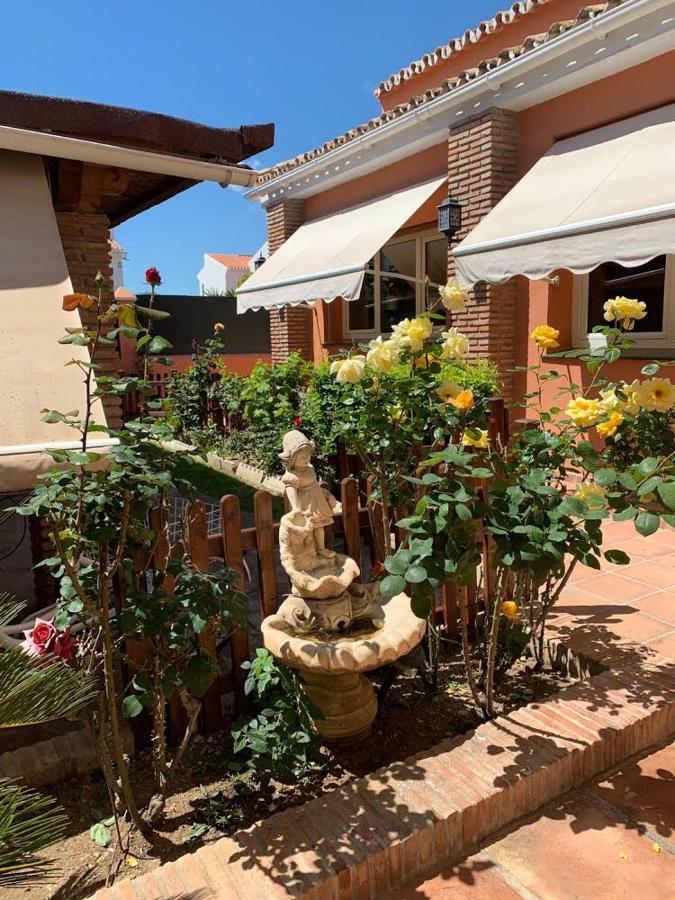 Chalet Con Piscina A 50 M De La Playa . Marbella Esterno foto
